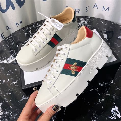 tenis gucci con plataforma